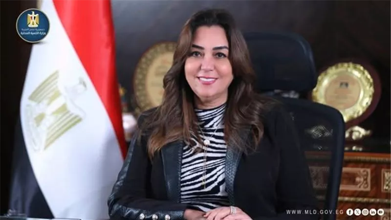 بالأسماء.. التنمية المحلية تعتمد حركة تنقلات 164 قيادة بمحافظات الجمهورية