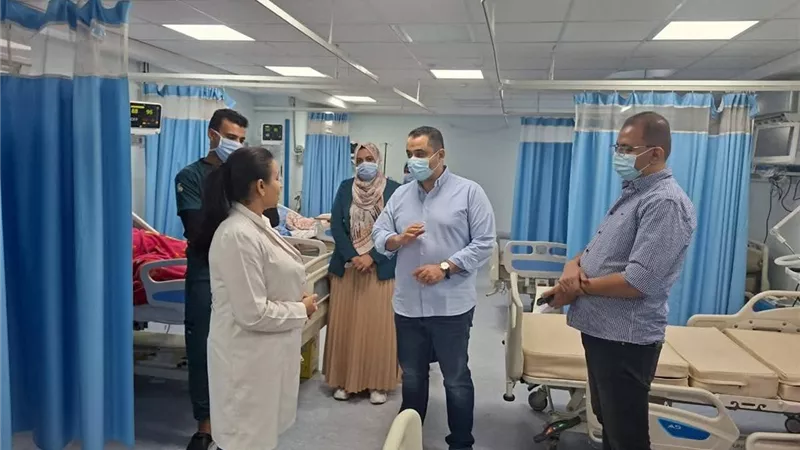 إحالة طاقم تمريض للتحقيق خلال مرور ليلي مفاجئ لوكيل صحة قنا على مستشفى الصدر