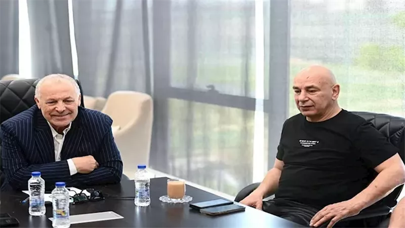 خطة أبوريدة للإطاحة بجهاز حسام حسن من تدريب منتخب مصر |خاص