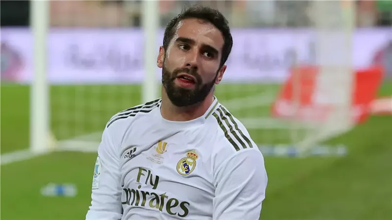 رسمياً.. ريال مدريد يعلن إصابة نجم الفريق وخضوعه لعملية جراحية 