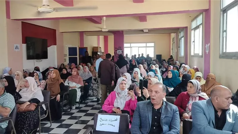 رفع 60 طنا من المخلفات ضمن حملات شاملة بمدينة ببا ببني سويف