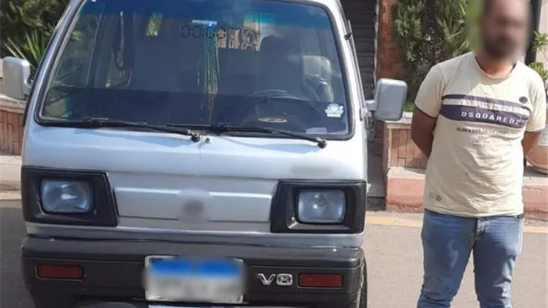 الداخلية تكشف ملابسات تداول فيديو لسائق طمس اللوحات المعدنية  