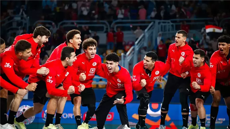 منتخب الناشئين يهزم المغرب ويواجه إسبانيا بنصف نهائي مونديال اليد
