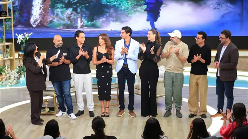 صناع وأبطال فيلم السادة الأفاضل يكشفون صعوبات العمل في برنامج معكم غداً
