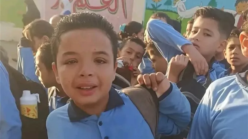 أبكى الجميع.. يوم حزين في وداع الأستاذ 