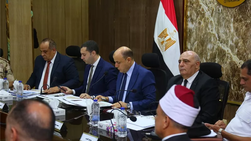 محافظ كفر الشيخ يترأس اجتماع المجلس التنفيذي لمناقشة عدد من القرارات