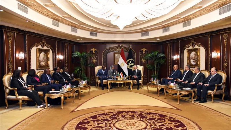  لتعزيز التعاون الأمني ومكافحة الإرهاب.. وزير الداخلية يستقبل نظيره الزامبي 