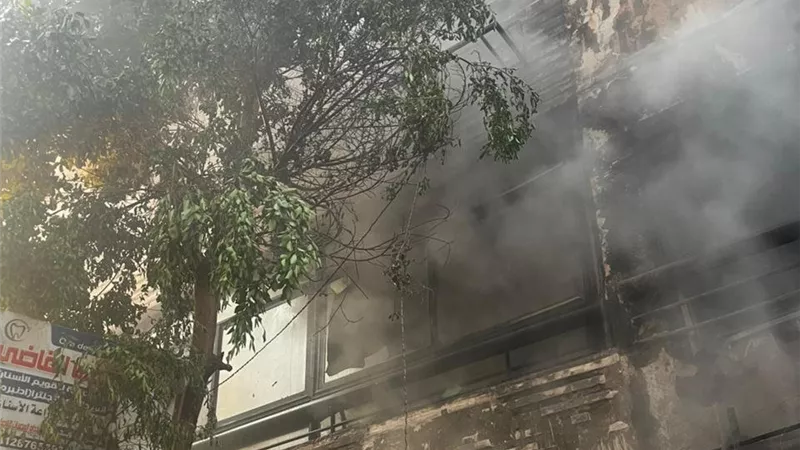 انتداب الأدلة الجنائية لمعاينة حريق شقة سكنية في حدائق القبة