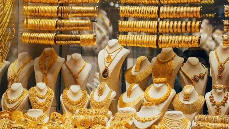 استوليا على ملايين الجنيهات.. قرار عاجل ضد تاجري ذهب في قنا 