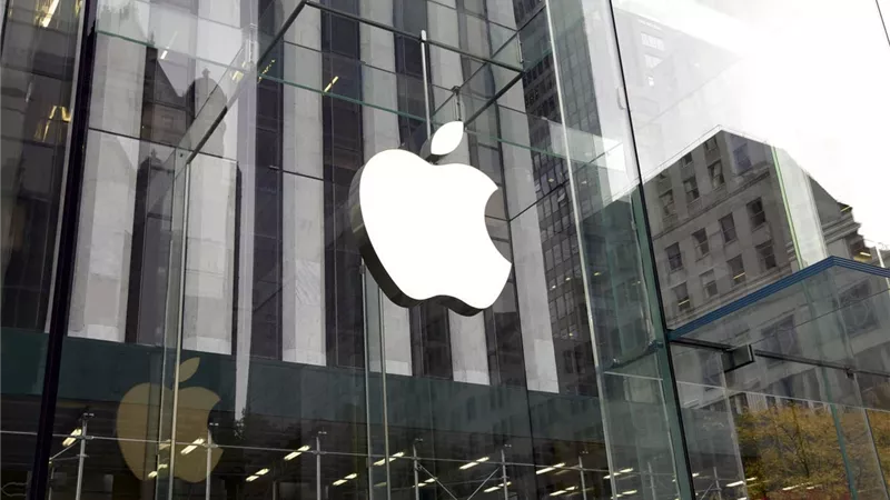 بسبب iPhone 17.. قيمة أبل السوقية تصل إلى أعلى مستوى