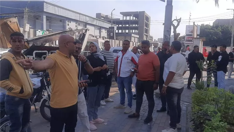 حملة موسعة ببنها لإزالة الإعلانات المخالفة وتقنين أوضاع المخالفين