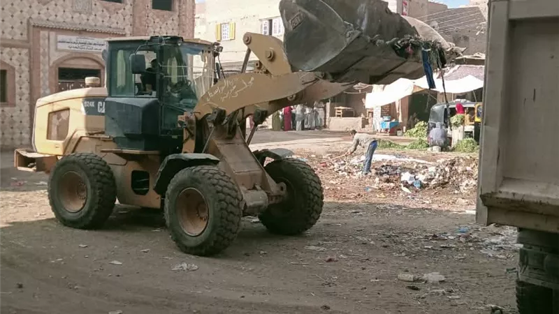 الوحدة المحلية بالواسطى تواصل جهودها لرفع كفاءة النظافة والخدمات