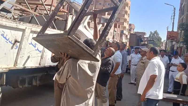 وحدة ببا تكافح الإزالات والإشغالات لتحسين خدمات بني سويف