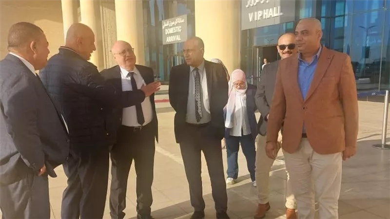 إلغاء الإجازات بمطاري القاهرة وسفنكس استعدادًا لاستقبال زوار المتحف الكبير