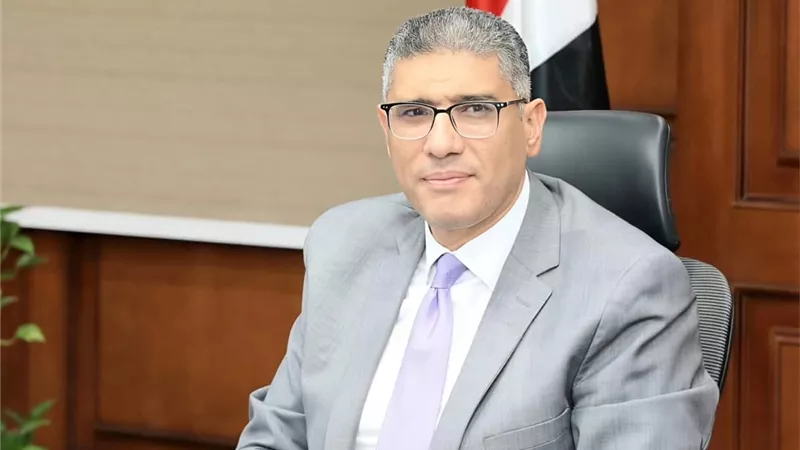 محافظ الجيزة يشكل غرفة عمليات مركزية استعدادا لافتتاح المتحف الكبير