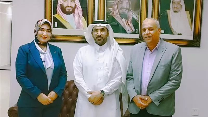 لدعم الطلاب الوافدين.. وفد جامعة دمنهور يزور الملحقية الثقافية السعودية