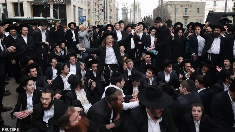 صفقة الدين والسياسة في الكنيست: الحريديم في مواجهة التجنيد الإجباري