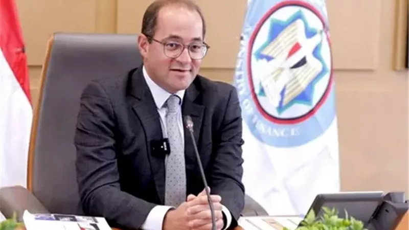 المالية: الفائض الأولي يرتفع إلى 178.7 مليار جنيه بفضل زيادة الإيرادات