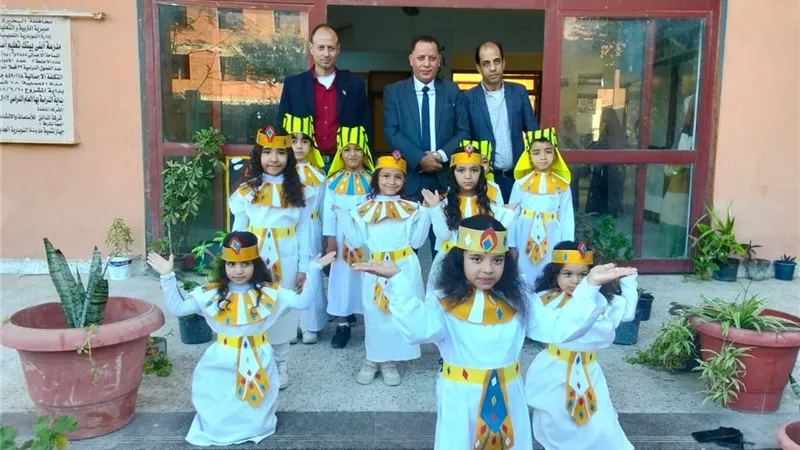 مدارس البحيرة تحتفل بفتتاح المتحف المصري الكبير| صور