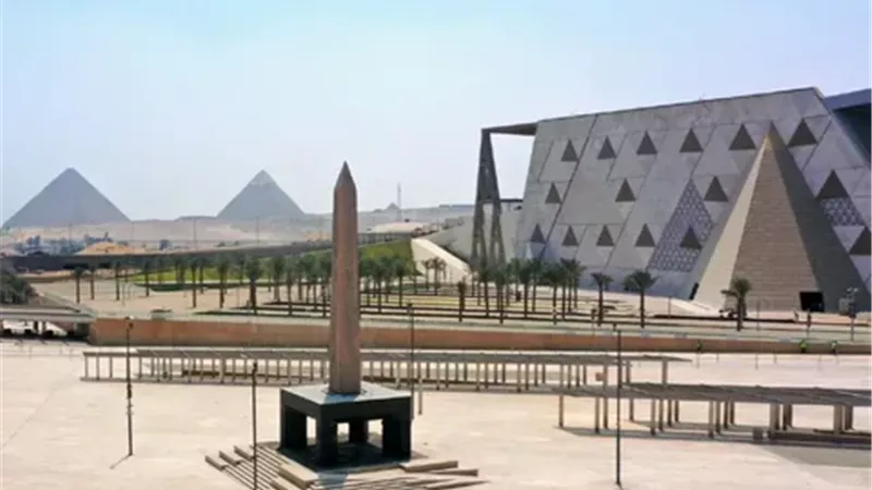 المتحف المصري الكبير.. كنز سياحي ينعش الاقتصاد ويجذب أنظار العالم