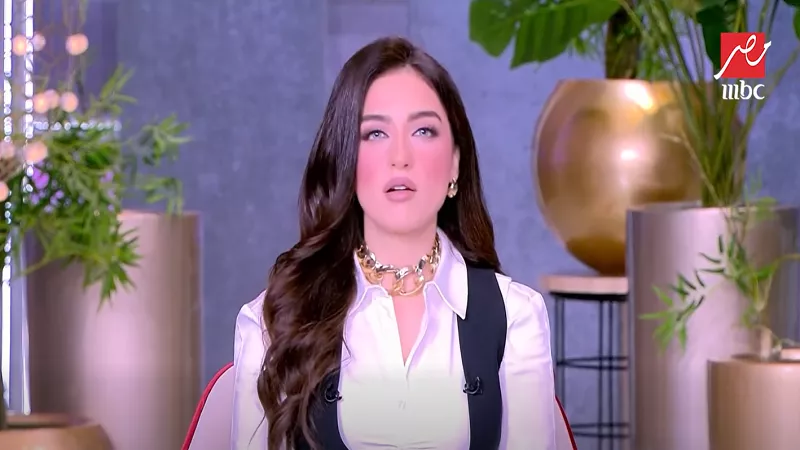 ياسمين عز لـ السيدات: غيري صوتك للصوت الشتوي في بيتك يا مدام| فيديو