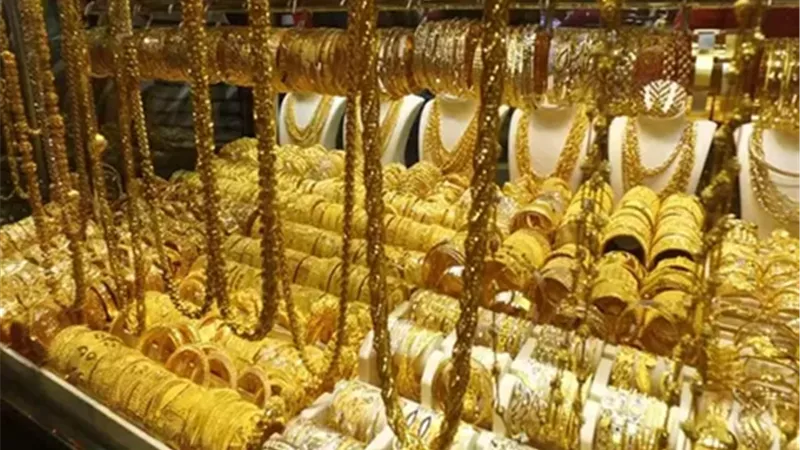 الذهب يرتفع 15 جنيهًا مساءً مع صعود الأونصة فوق 4 آلاف دولار