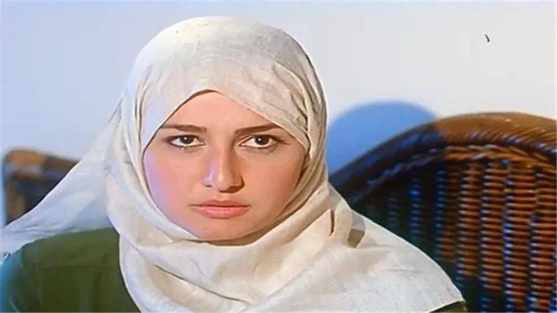 والد حلا شيحة يكشف حقيقة اعتزالها الفن 