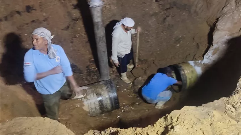 محافظ أسوان يتابع إعادة ضخ مياه الشرب لمنطقة الكرور