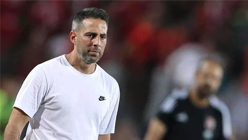 فيريرا يتمسك بفرصة اقتناص السوبر المصري لمواصلة مشواره مع الزمالك 
