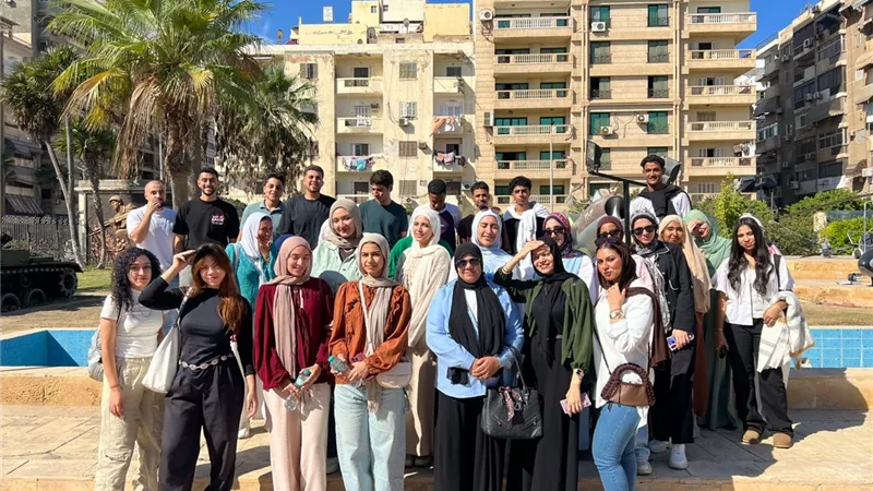 طلاب جامعة قناة السويس يزورون بورسعيد ضمن احتفالات أكتوبر
