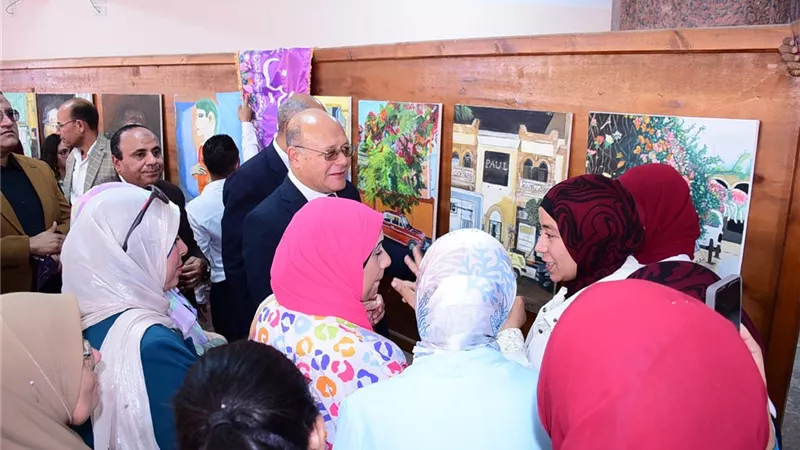 رئيس جامعة سوهاج يفتتح المعرض الفني للطلاب ذوي الإعاقة| صور 