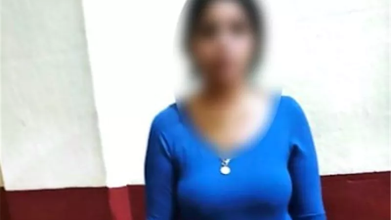 ضبط صانعة محتوى لنشر مقاطع فيديو خادشة للحياء بالإسكندرية 
