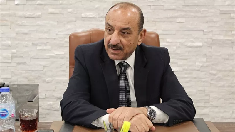 رئيس بنك التنمية الصناعية السابق: الدولار سيصعد والأموال الساخنة فخ | حوار