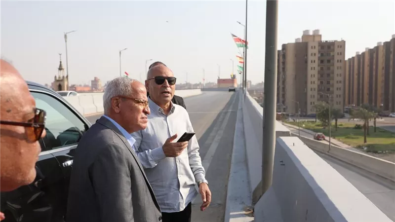 محافظ القاهرة يتابع التجهيزات النهائية للطرق المؤدية للمتحف الكبير 