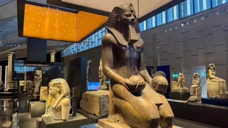 المتحف المصري الكبير على صفحات «الجارديان».. «أكبر منشأة أثرية في العالم»