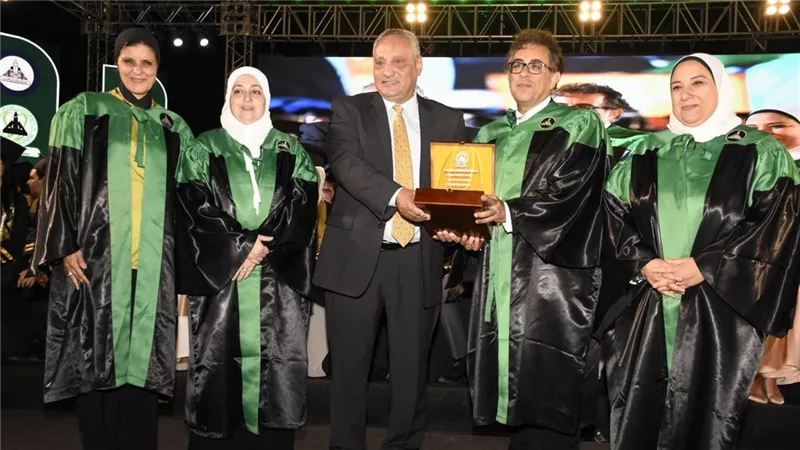 كلية طب الأسنان جامعة عين شمس تحتفل بتخريج دفعة 2024 