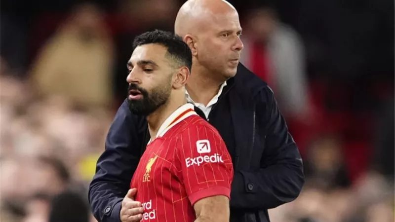  برفقة ابنته كيان.. محمد صلاح يحتفل بالهدف الـ250 مع ليفربول