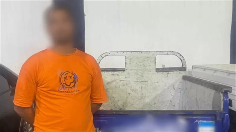  ضبط سائق ينقل أطفال المدارسة بتروسيكل في حدائق القبة 