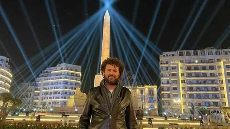 من هو مازن المتجول مخرج حفل افتتاح المتحف المصري الكبير؟