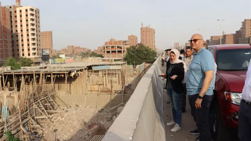 محافظ القليوبية يتفقد محور العصار والطريق الدائري لمتابعة النظافة والإشغالات