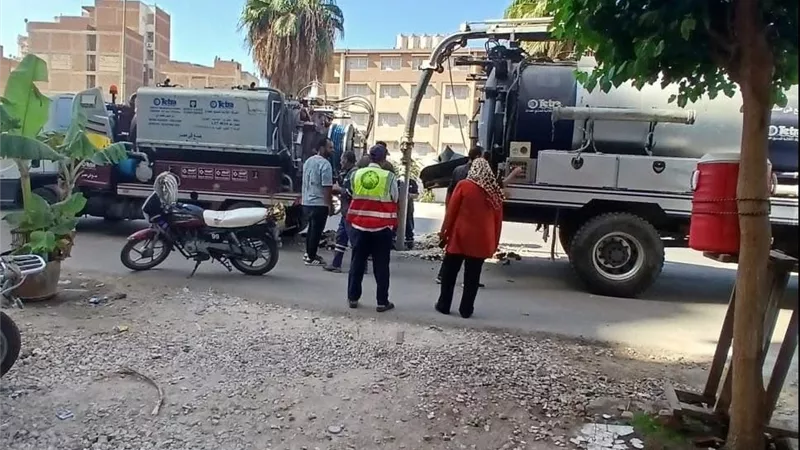 مياه الشرقية: تكثيف أعمال صيانة وتطهير شبكات الصرف الصحي قبل موسم الشتاء|صور