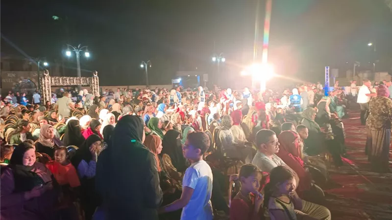 أهالى الأقصر يشاركون احتفالات افتتاح المتحف الكبير بساحة السيخ أبو الحجاج 