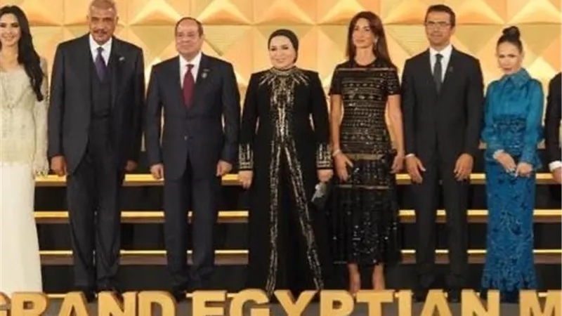 إطلالة مصرية.. إنتصار السيسي تتألق في حفل افتتاح المتحف الكبير