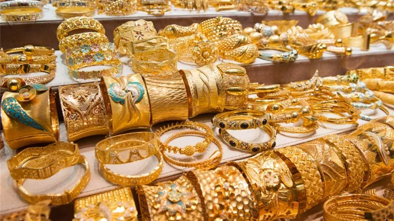 سعر الذهب اليوم الأحد 2 نوفمبر 2025.. استقرار في عيار 21 