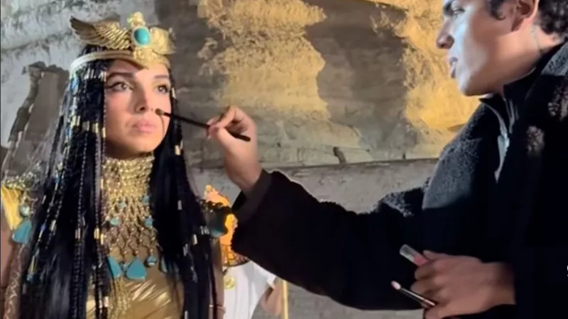 الآرتست 