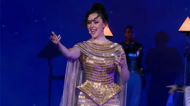 أبهرت الحضور بصوتها وإطلالتها.. من هي الفنانة شيرين أحمد طارق؟ 