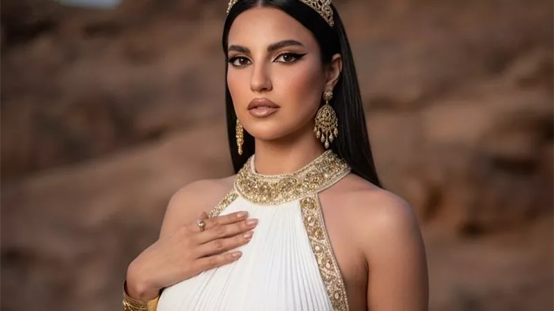 ريم سامي تحتفل بعيد ميلاد درة بصورة من كواليس علي كلاي