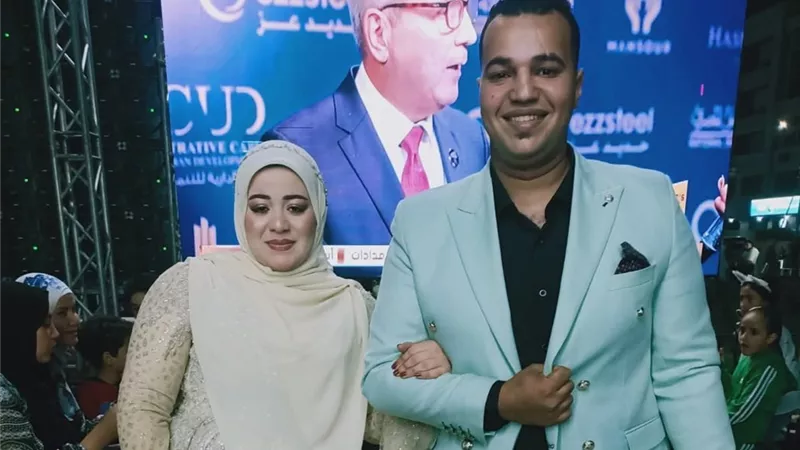 محافظ القليوبية يهنئ عروسين شاركا المواطنين فرحة افتتاح المتحف المصري الكبير|صور