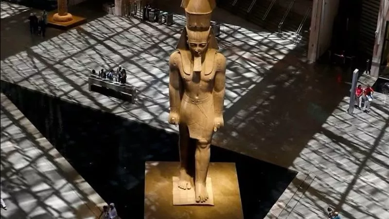 اللجنة الأولمبية تهنئ الرئيس السيسي بنجاح افتتاح المتحف المصري الكبير