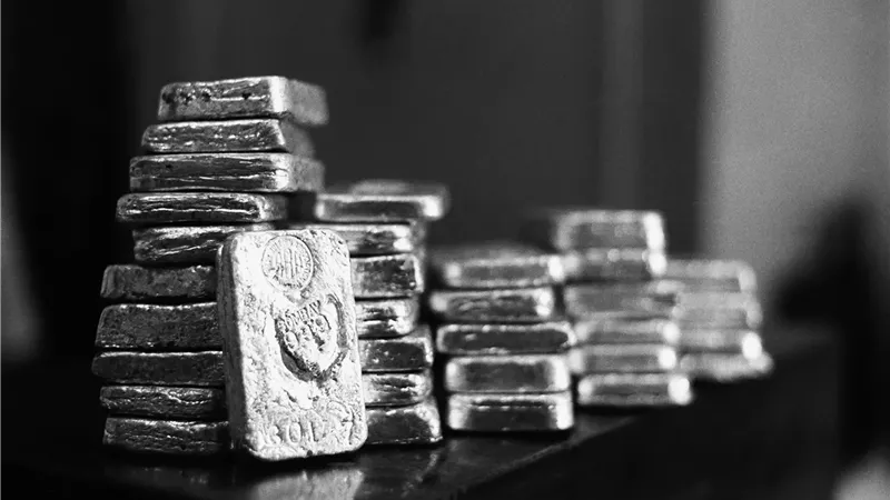 الجرام بـ84 جنيهًا.. استقرار نسبي في سعر الفضة الأحد 2 نوفمبر 2025